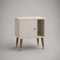 Comodino 60 x 40 x 68 cm in MDF laccato avorio opaco con anta scanalata vano aperto e gambe in legno massello finitura naturale