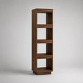 Libreria 50 x 30 x 180 cm in pannello effetto noce con ripiani aperti asimmetrici struttura verticale rettangolare
